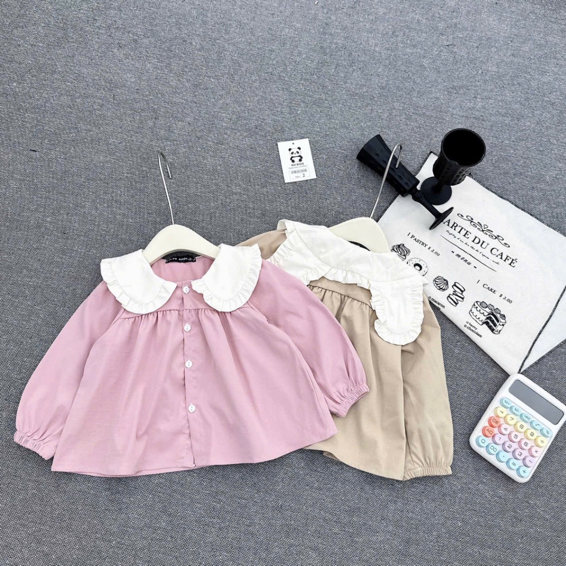 Áo kaki tai thỏ bé gái