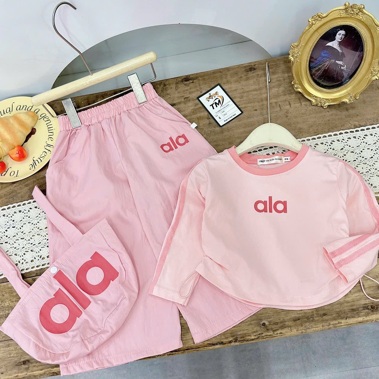 Sét bộ alo dài tay kèm túi bé gái