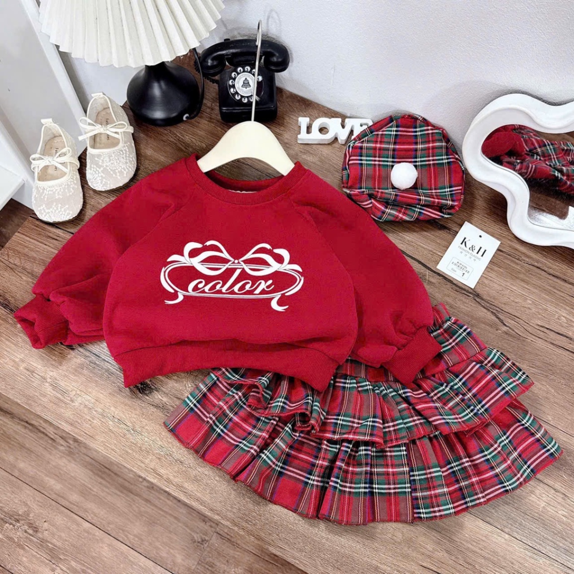 Sét bộ áo nỉ đỏ cv kẻ caro kèm mũ cho bé gái
