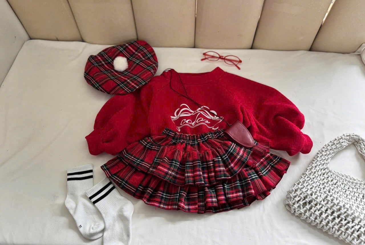 Sét bộ áo nỉ đỏ cv kẻ caro kèm mũ cho bé gái