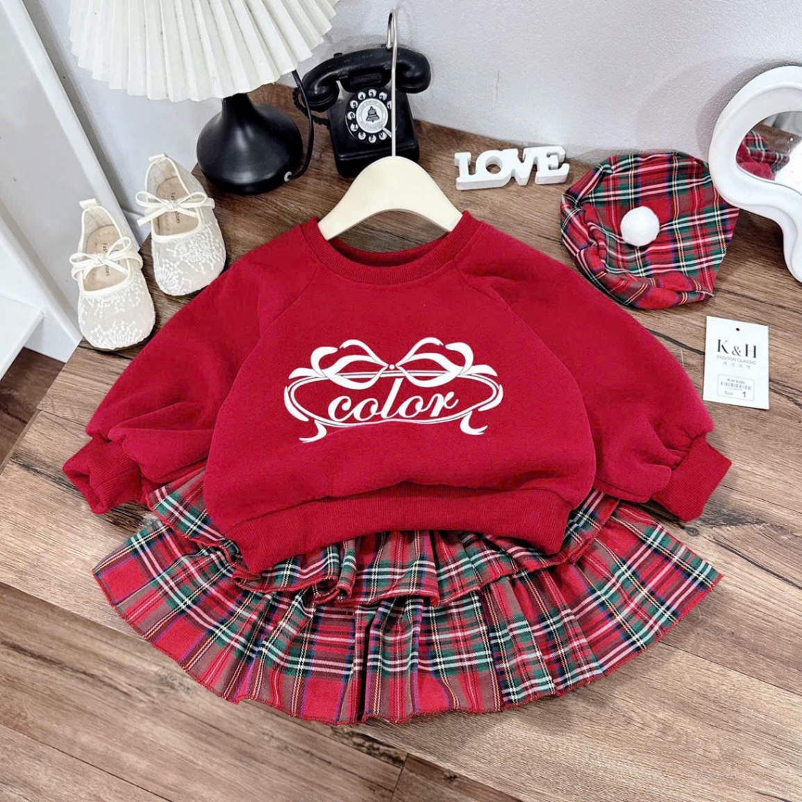 Sét bộ áo nỉ đỏ cv kẻ caro kèm mũ cho bé gái
