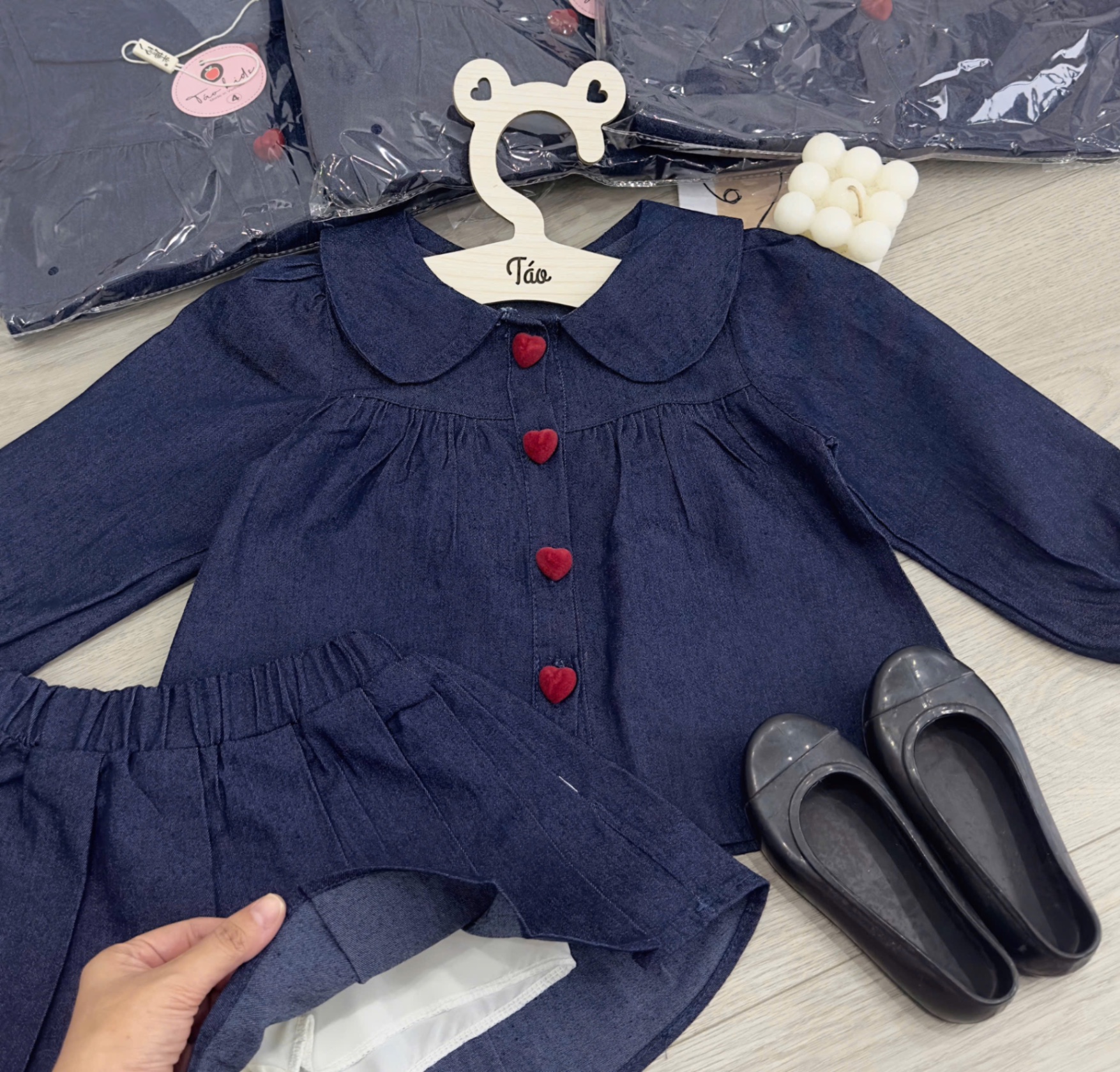 Sét bộ bò cổ sen tk cúc tim bé gái