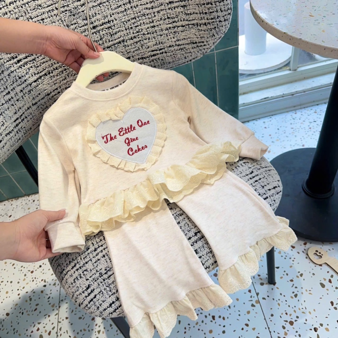 Sét bộ tăm nhung trái tim chữ bé gái