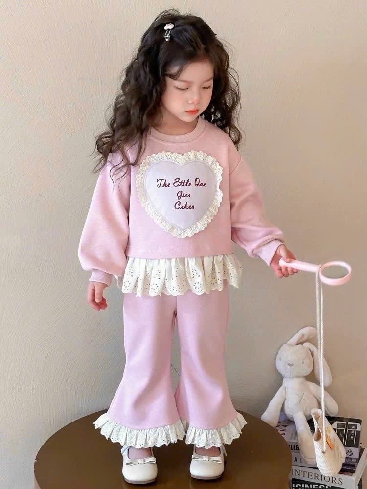 Sét bộ tăm nhung trái tim chữ bé gái