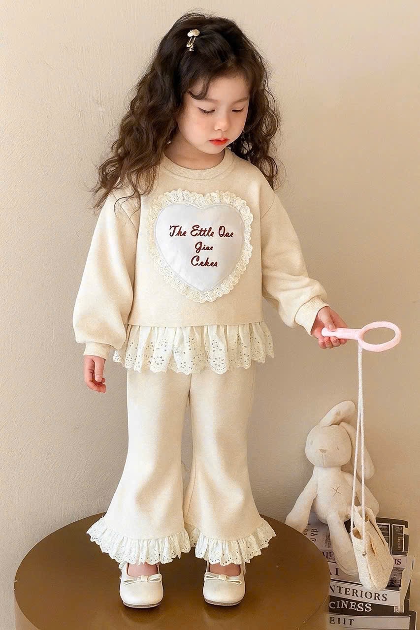 Sét bộ tăm nhung trái tim chữ bé gái