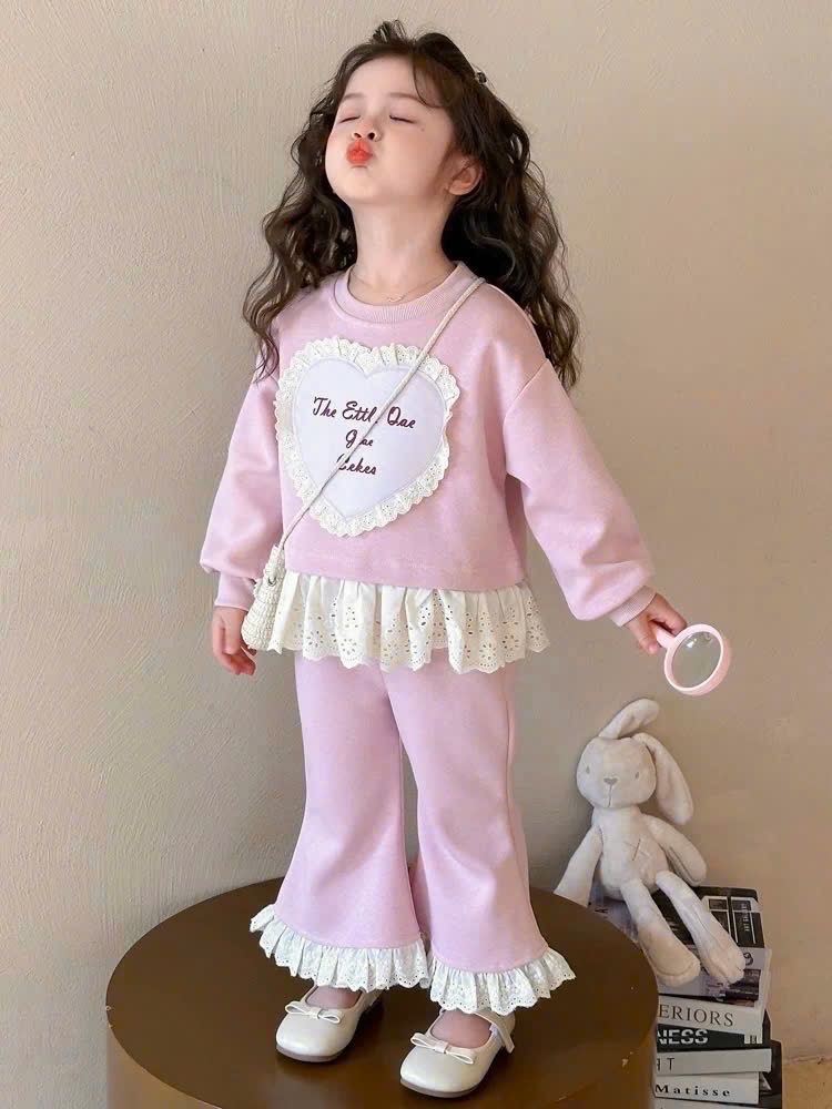 Sét bộ tăm nhung trái tim chữ bé gái