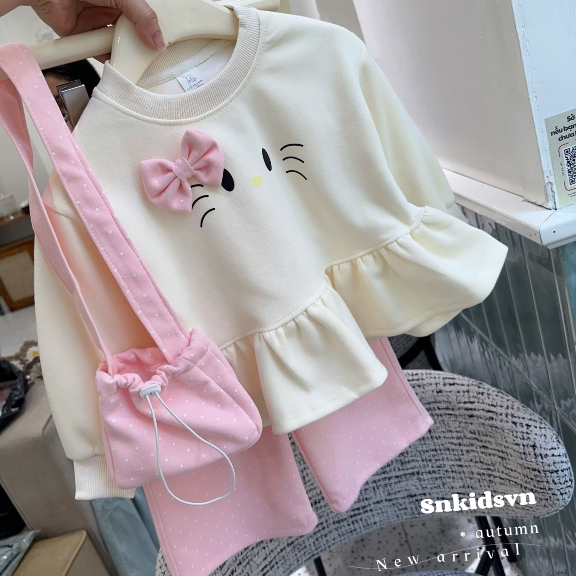 Sét áo kitty kèm túi quần hồng bé gái