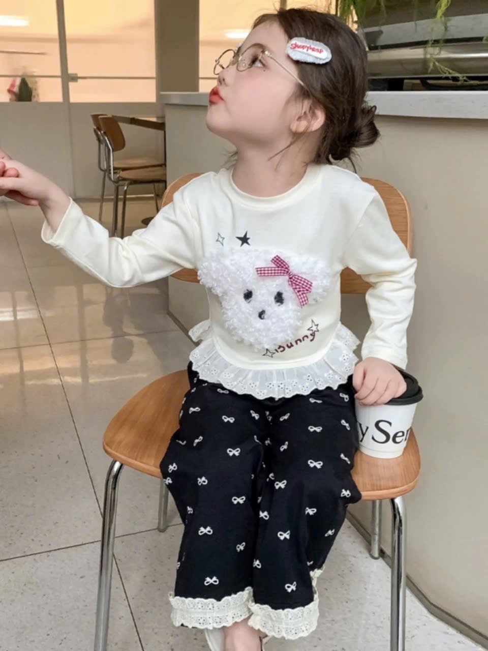 Sét bộ áo bunny quần đen nơ bé gái