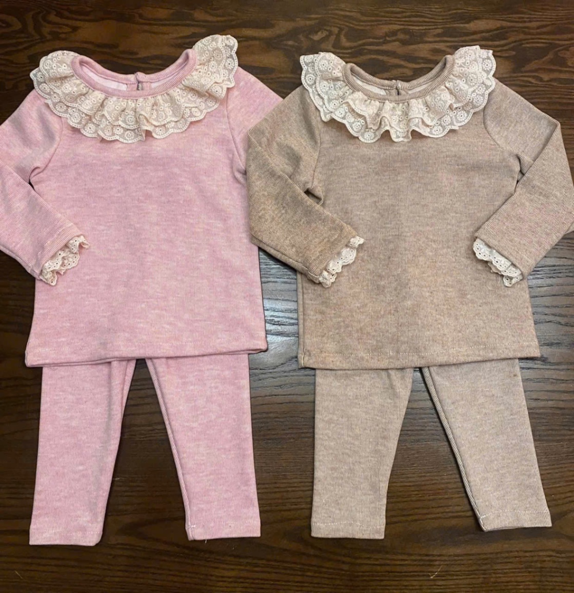 Sét bộ áo tăm lông thỏ nâu hồng cổ ren bé gái