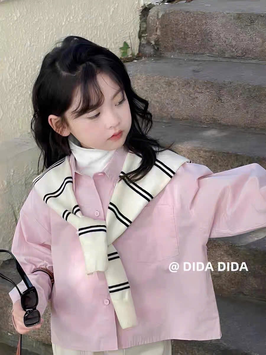 Sét áo sơ mi hồng kèm khăn quần kaki xuômg bé gái