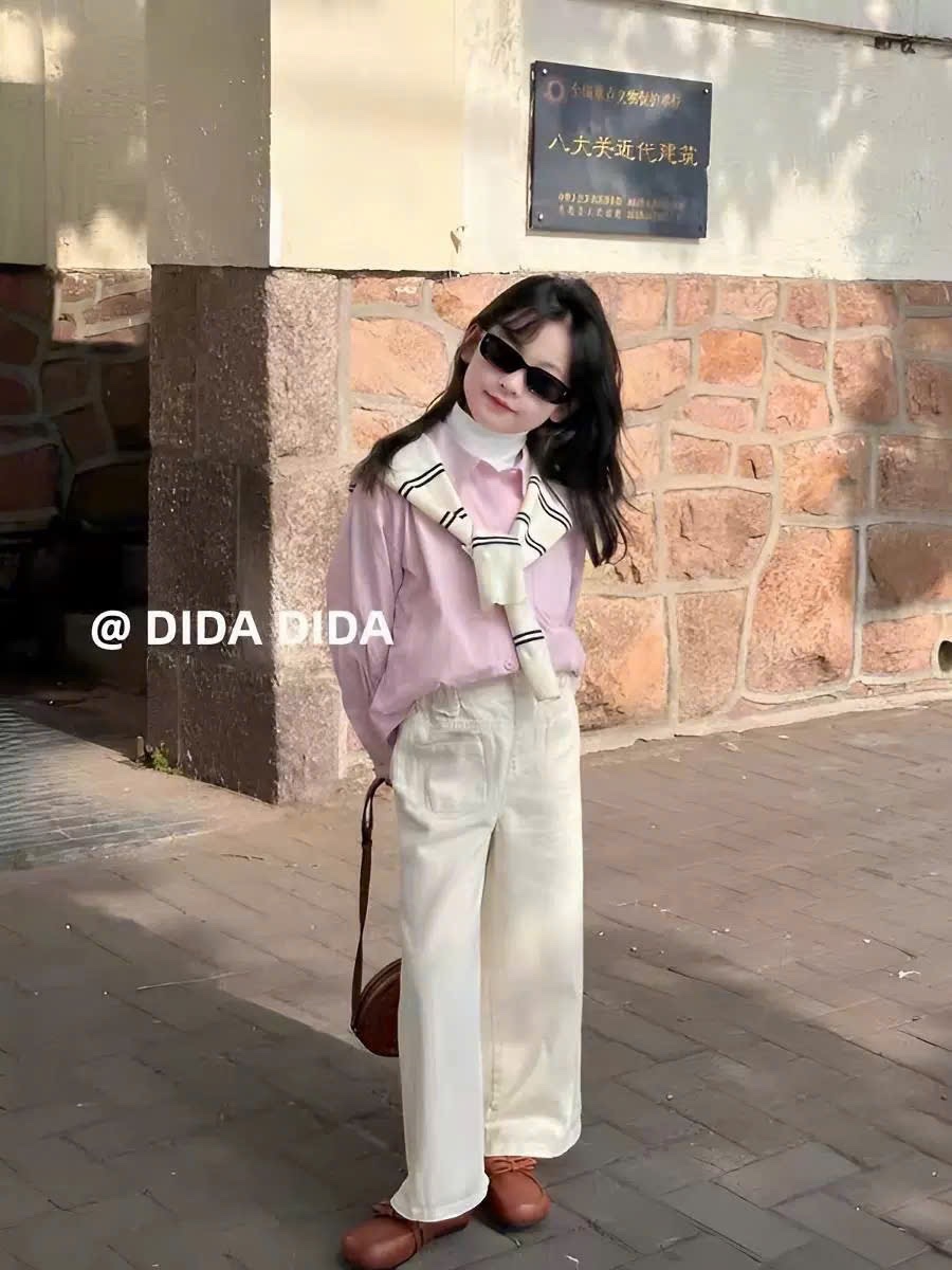 Sét áo sơ mi hồng kèm khăn quần kaki xuômg bé gái