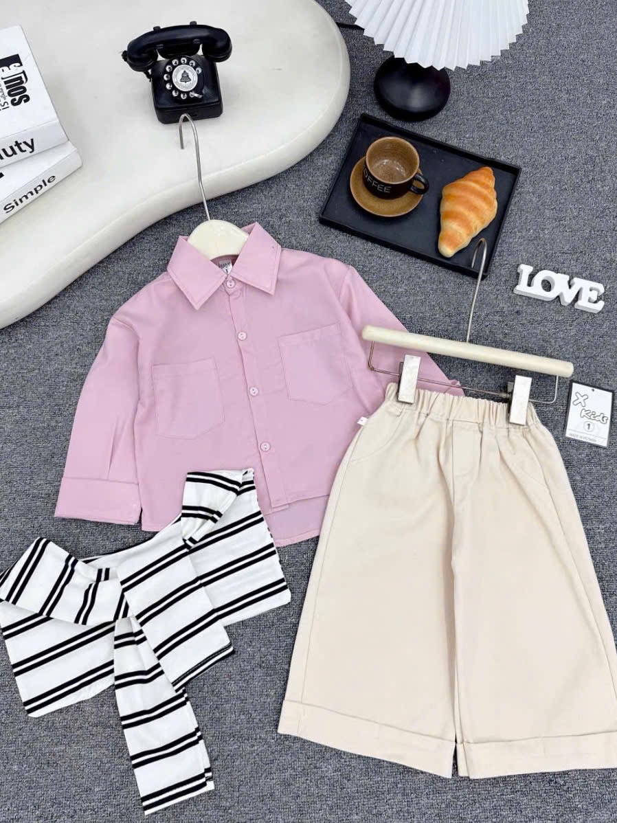 Sét áo sơ mi hồng kèm khăn quần kaki xuômg bé gái