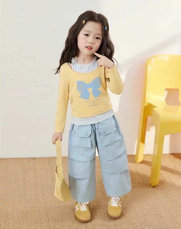 Sét áo rút sườn cổ yếm quần xuông lt bé gái