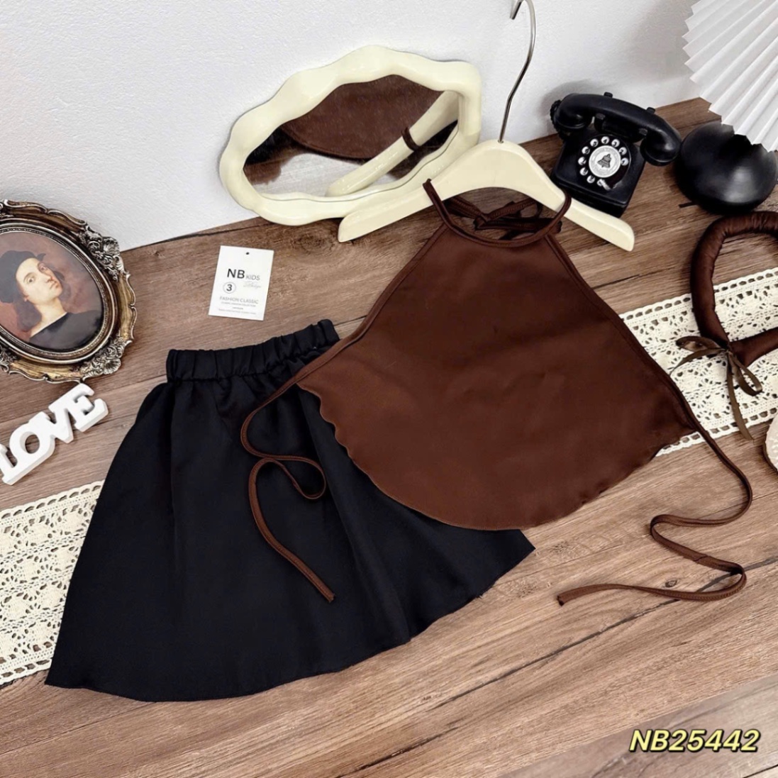 Sét áo yếm nâu kèm mấn + cv trung thu cho bé gái