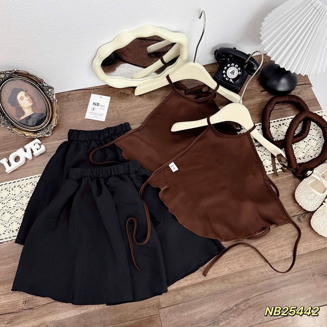 Sét áo yếm nâu kèm mấn + cv trung thu cho bé gái