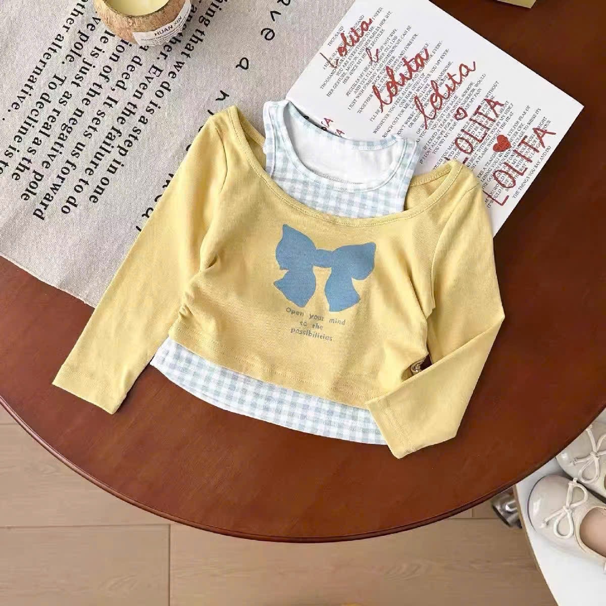 Sét áo rút sườn cổ yếm quần xuông lt bé gái