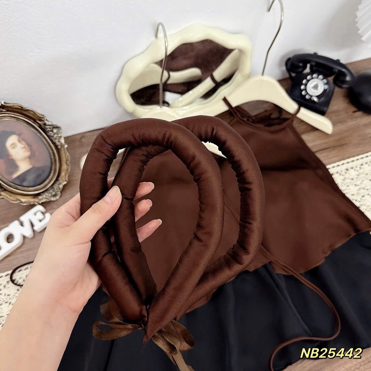 Sét áo yếm nâu kèm mấn + cv trung thu cho bé gái