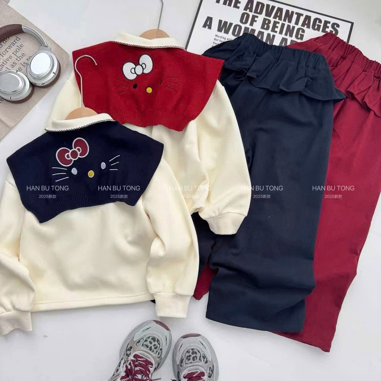 Sét bộ nỉ kèm khăn kitty +quần cạp bèo bé gái