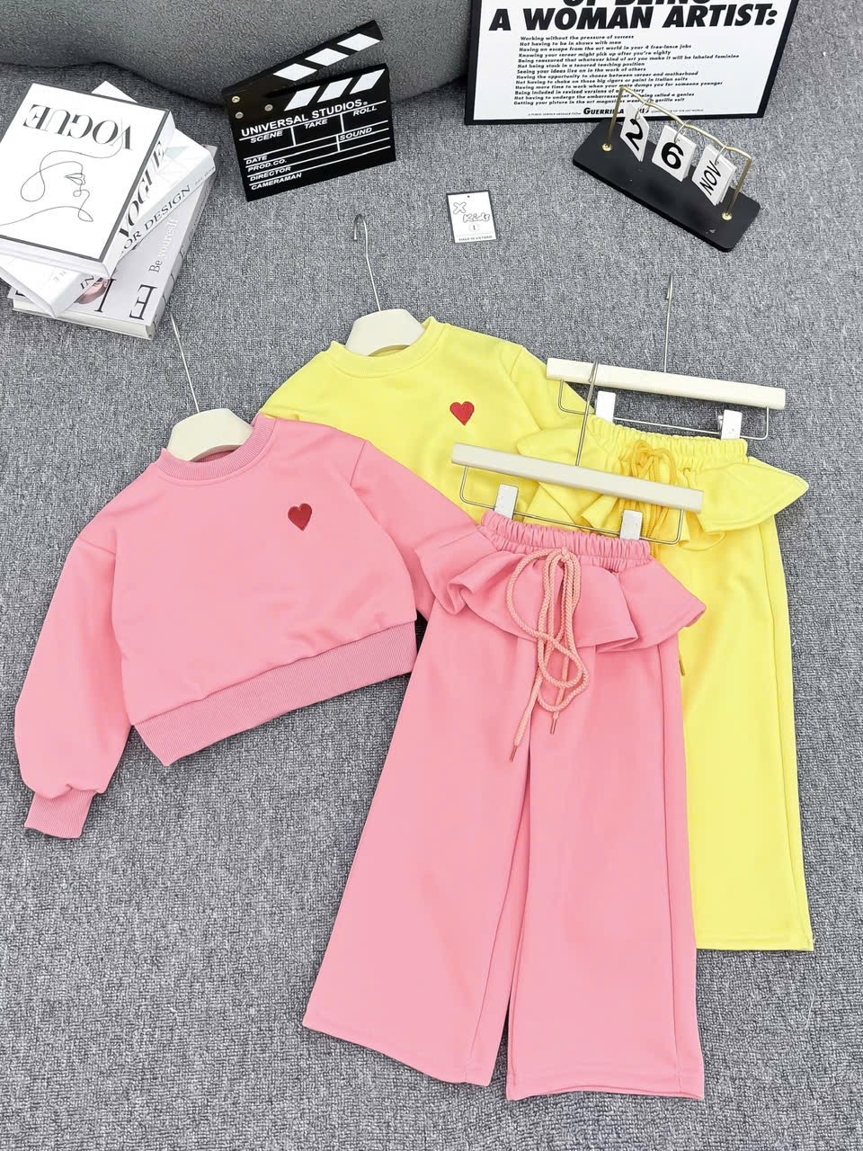 Sét bộ nỉ trái tim quần cạp bèo bé gái