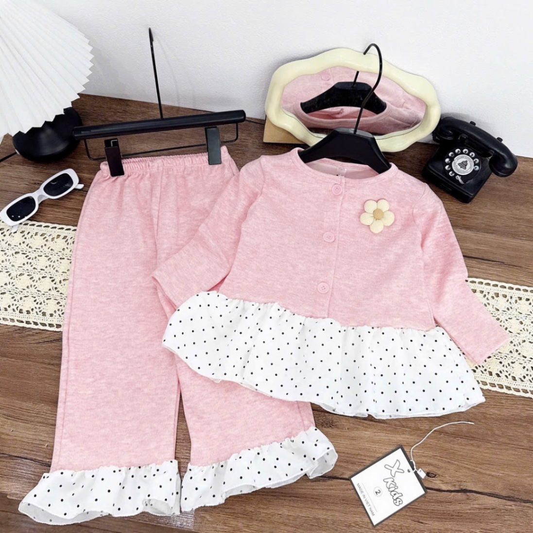 Sét bộ tăm thỏ đính hoa thân phối vạt bi quần dài bé gái