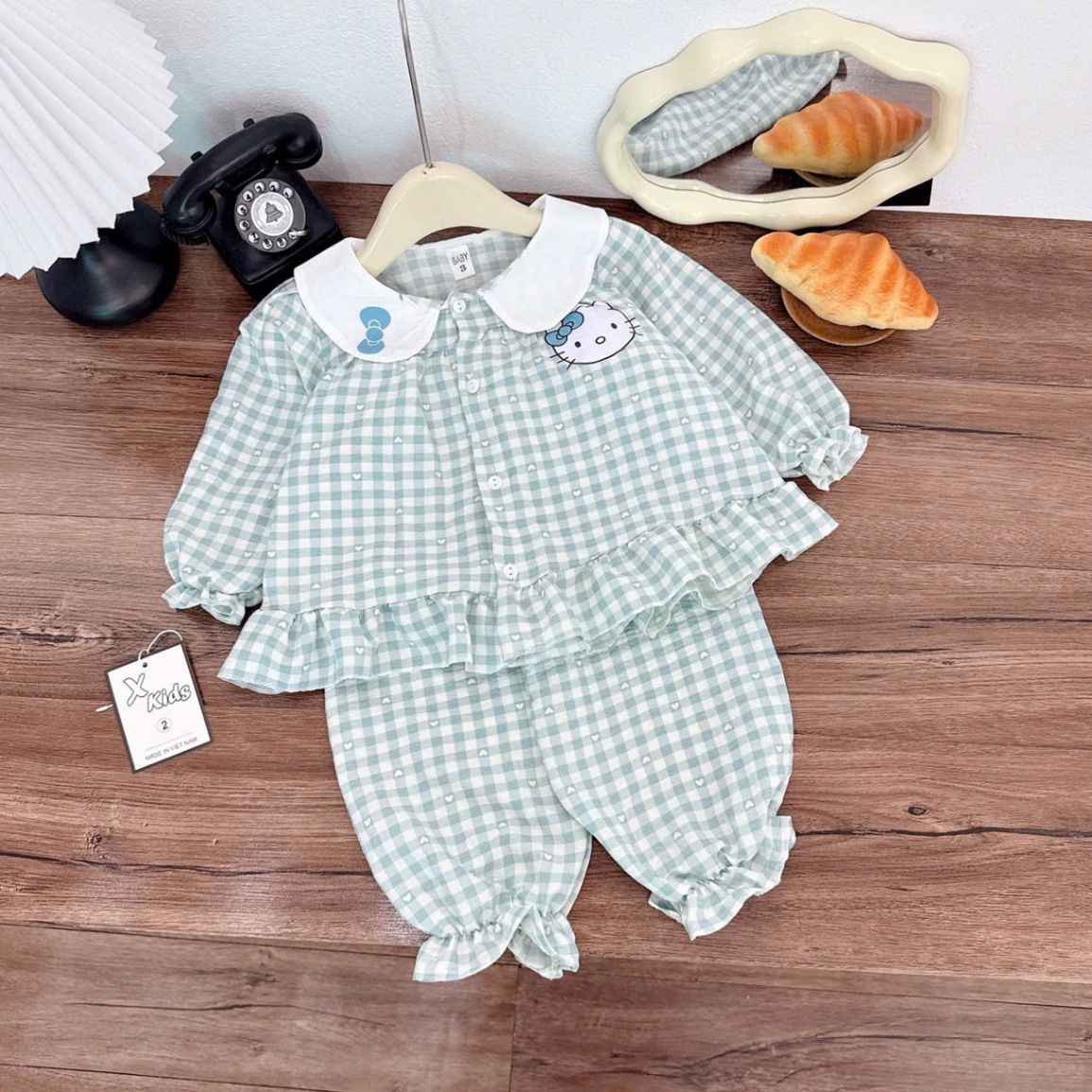 Sét pzm kitty quần bo ống bé gái