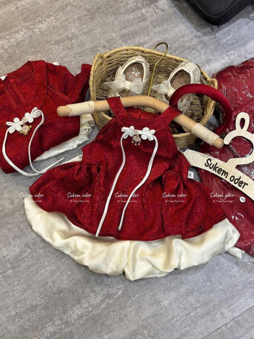 Sét áo yếm lụa kèm bờm +quần bồng bé gái