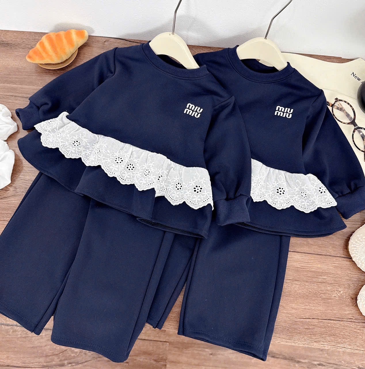 Sét bộ nỉ miu xanh than bé gái