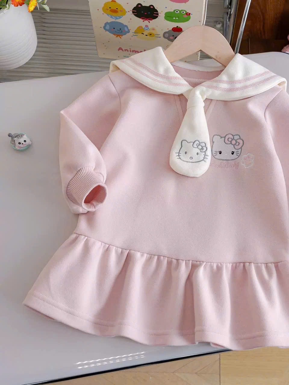 Váy nỉ hồng kitty bé gái