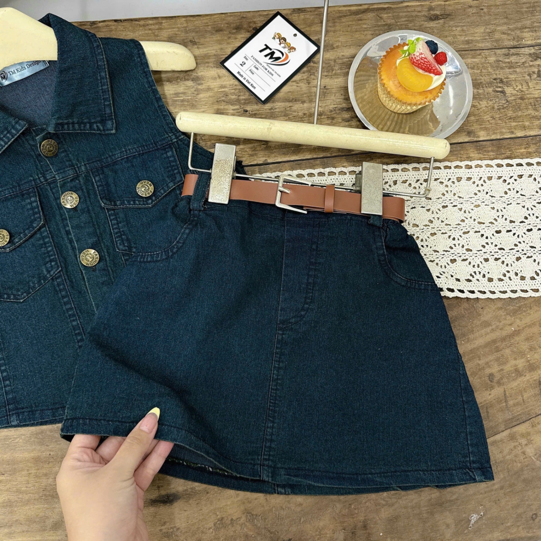 Sét bộ bò sát nách cv bò kèm đai tm bé gái