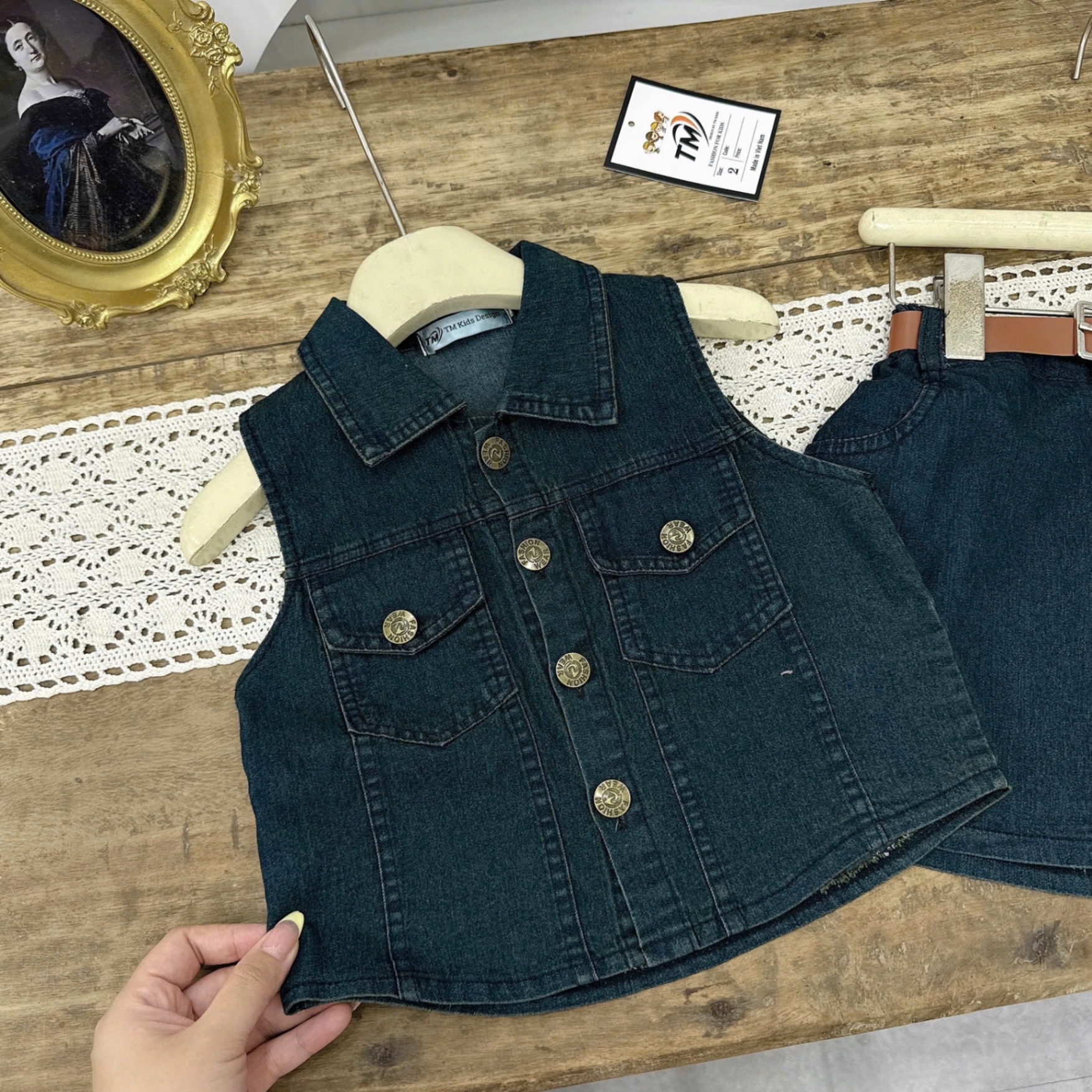 Sét bộ bò sát nách cv bò kèm đai tm bé gái