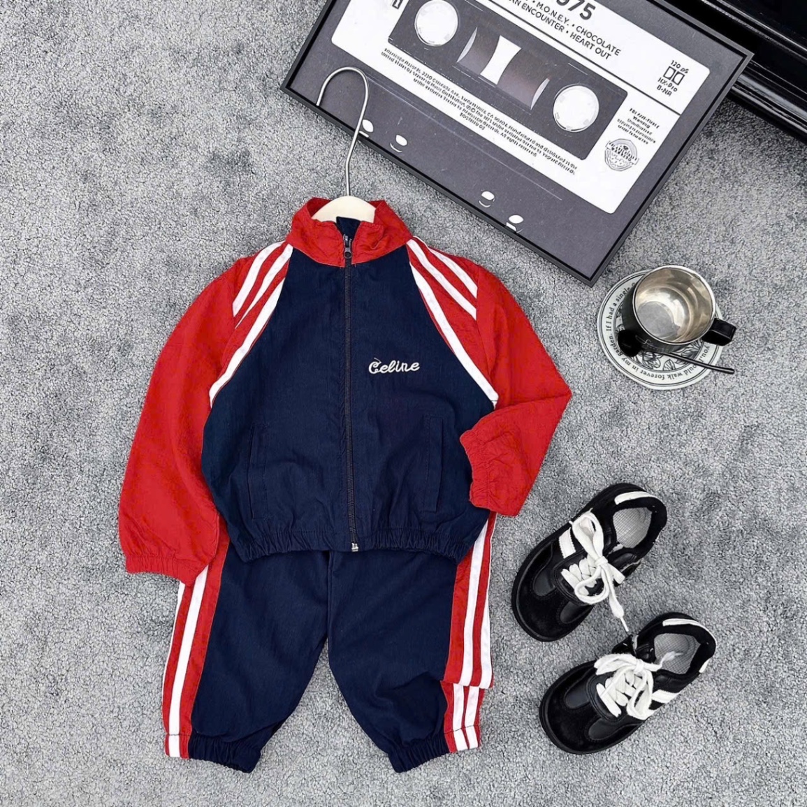 Sét bộ gió xanh than phối sọc đỏ cho bé trai gái