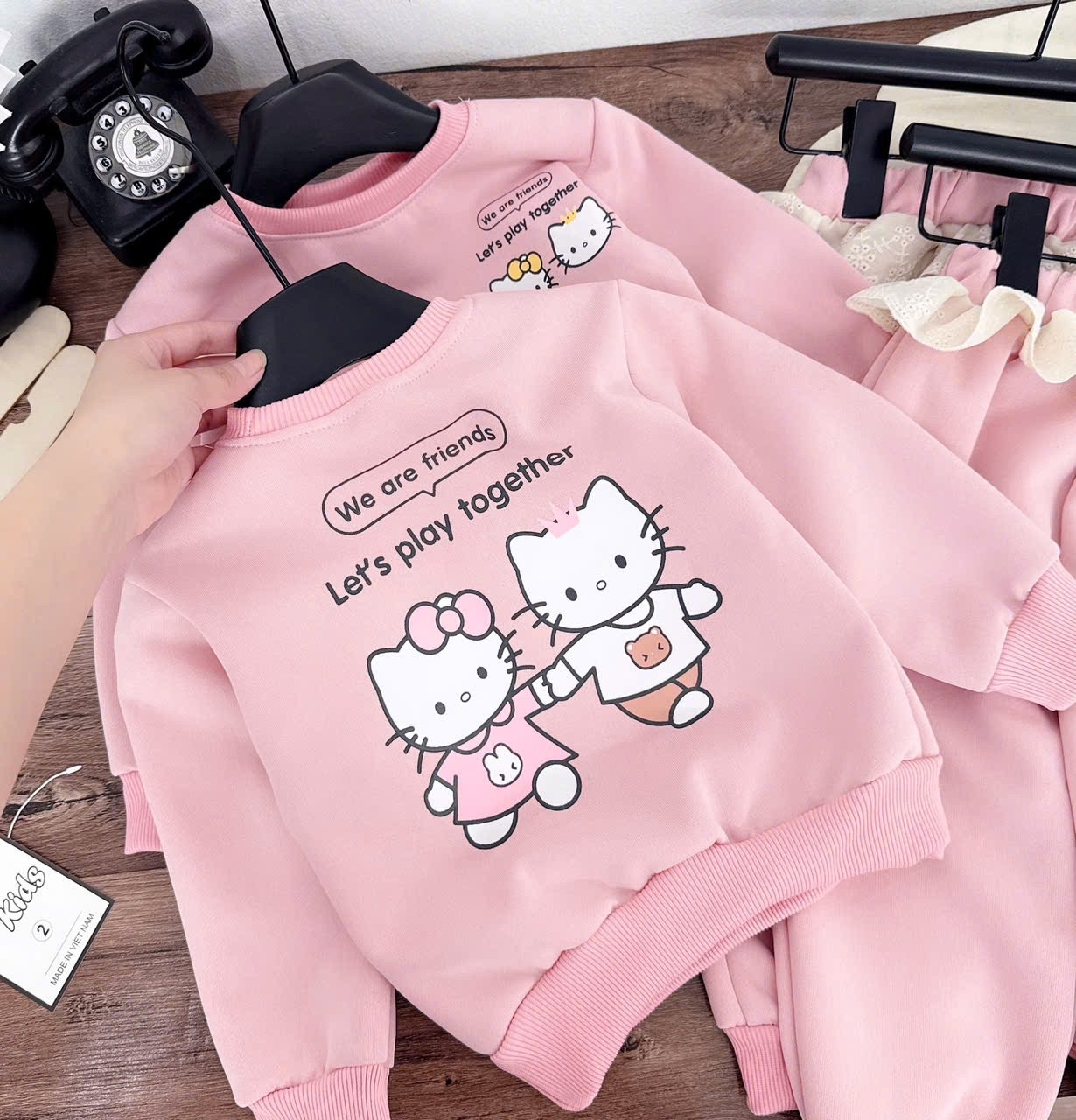 Sét bộ nỉ hồng kitty xk bé gái
