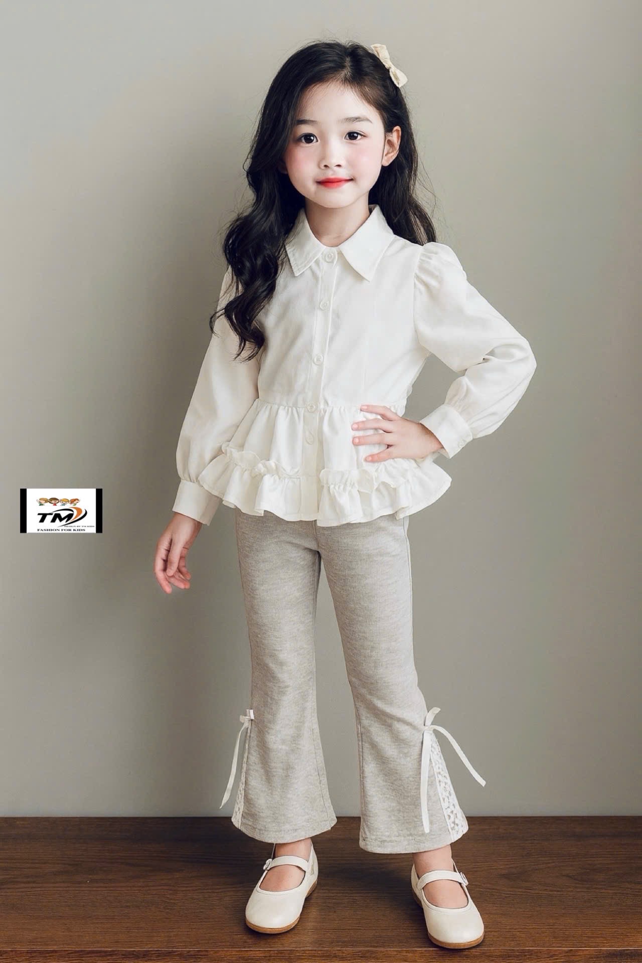 Sét áo sơ mi bèo quần tăm loe đính nơ bé gái