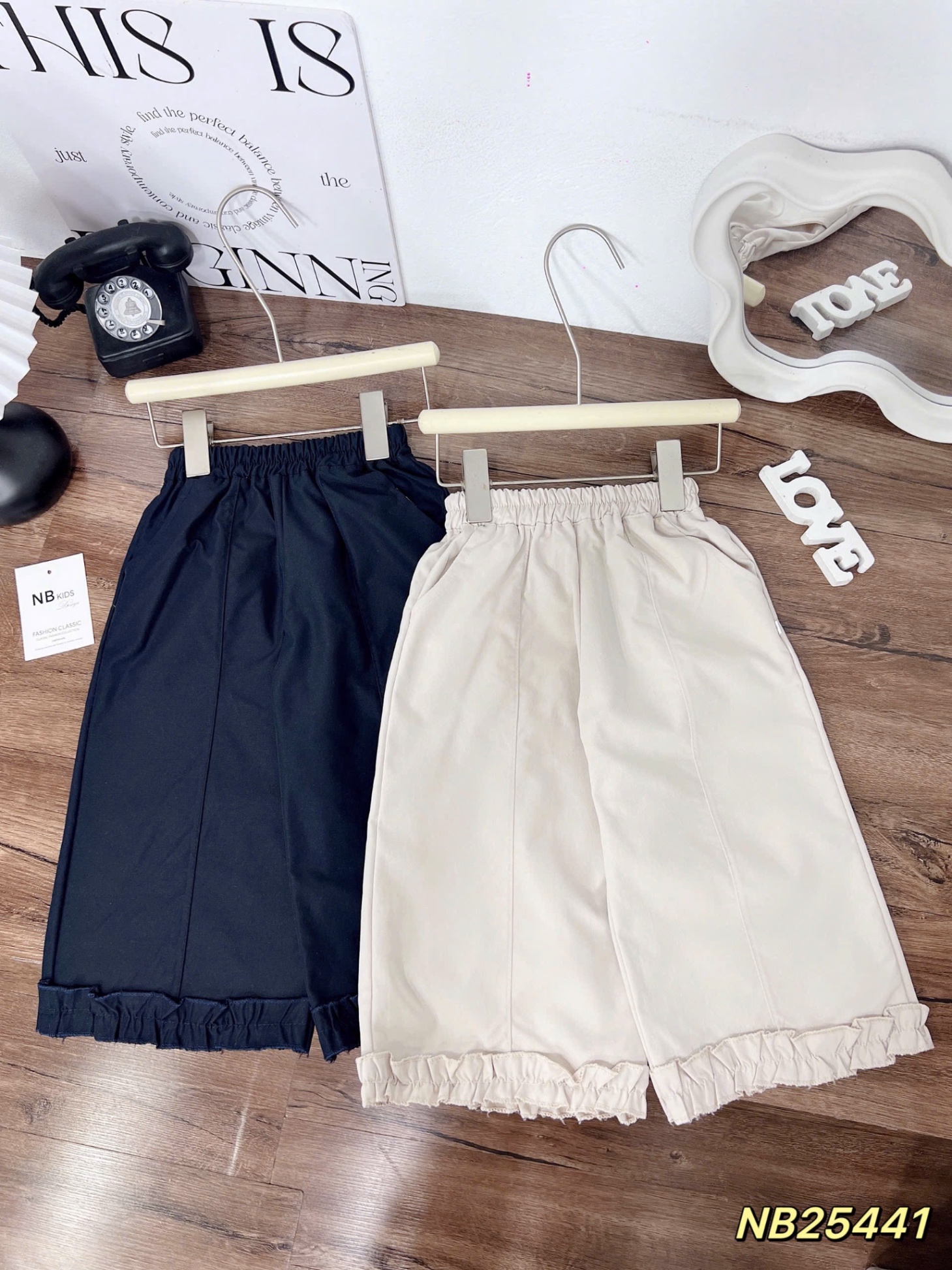 Quần xuông gấu bèo bé gái