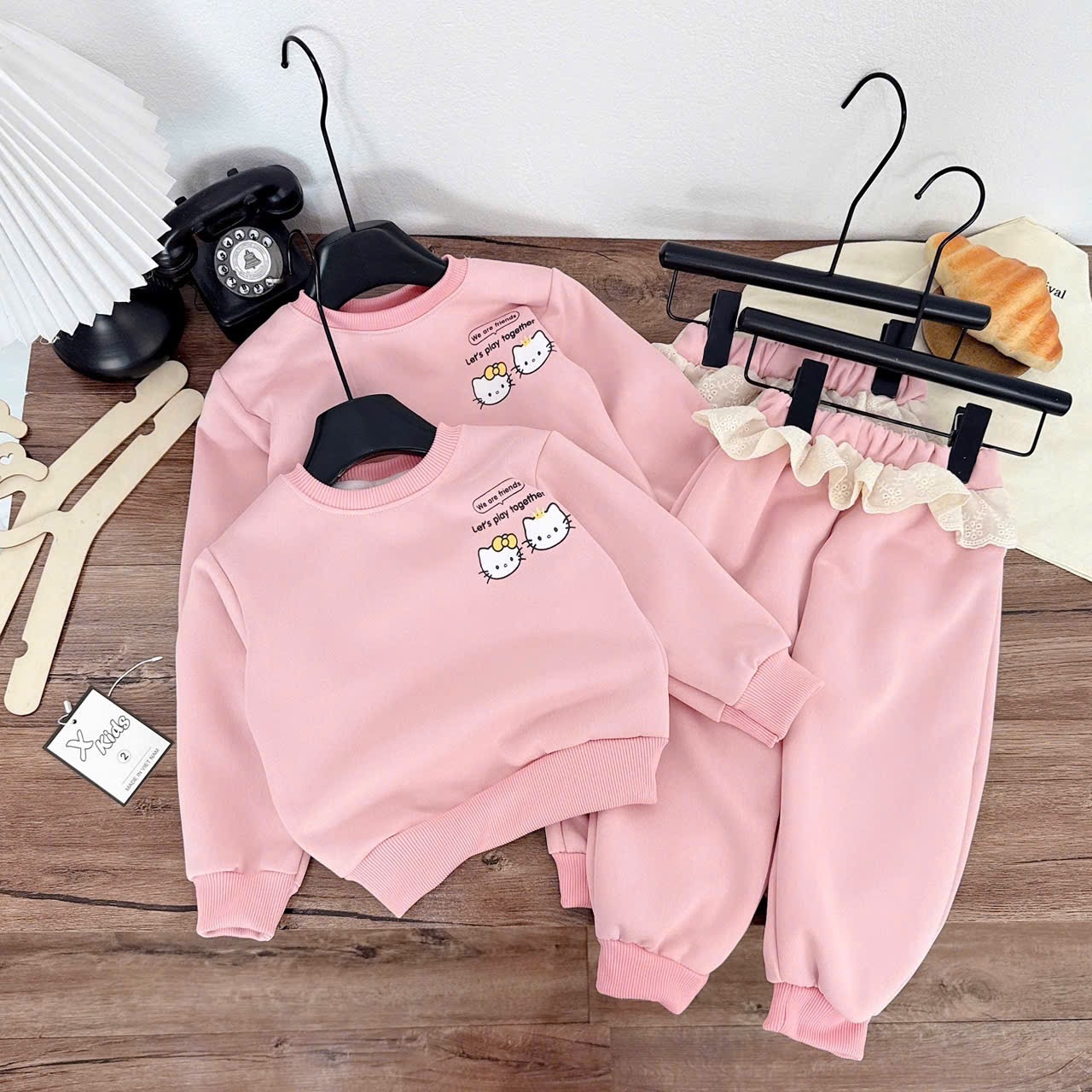 Sét bộ nỉ hồng kitty xk bé gái