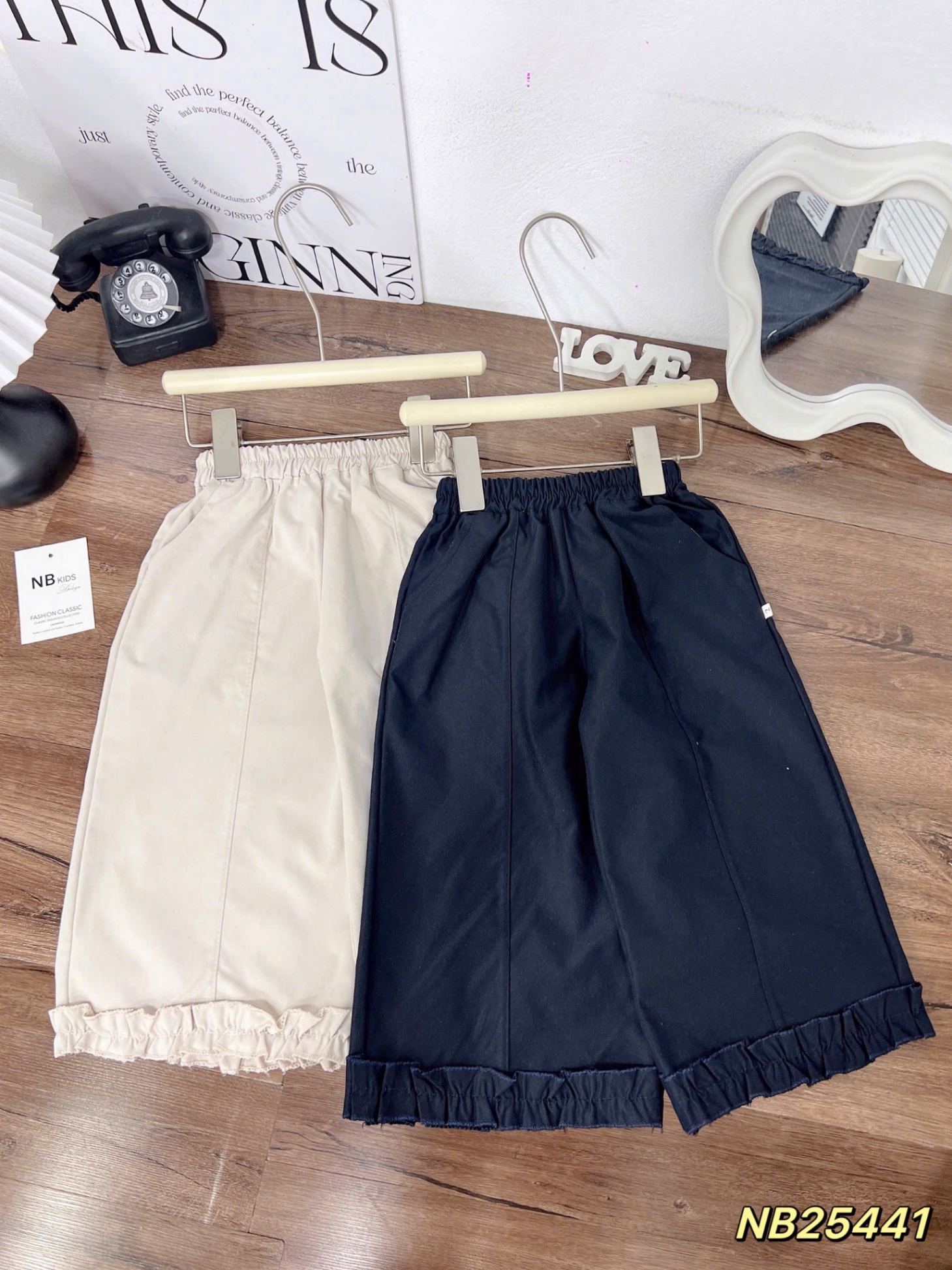 Quần xuông gấu bèo bé gái