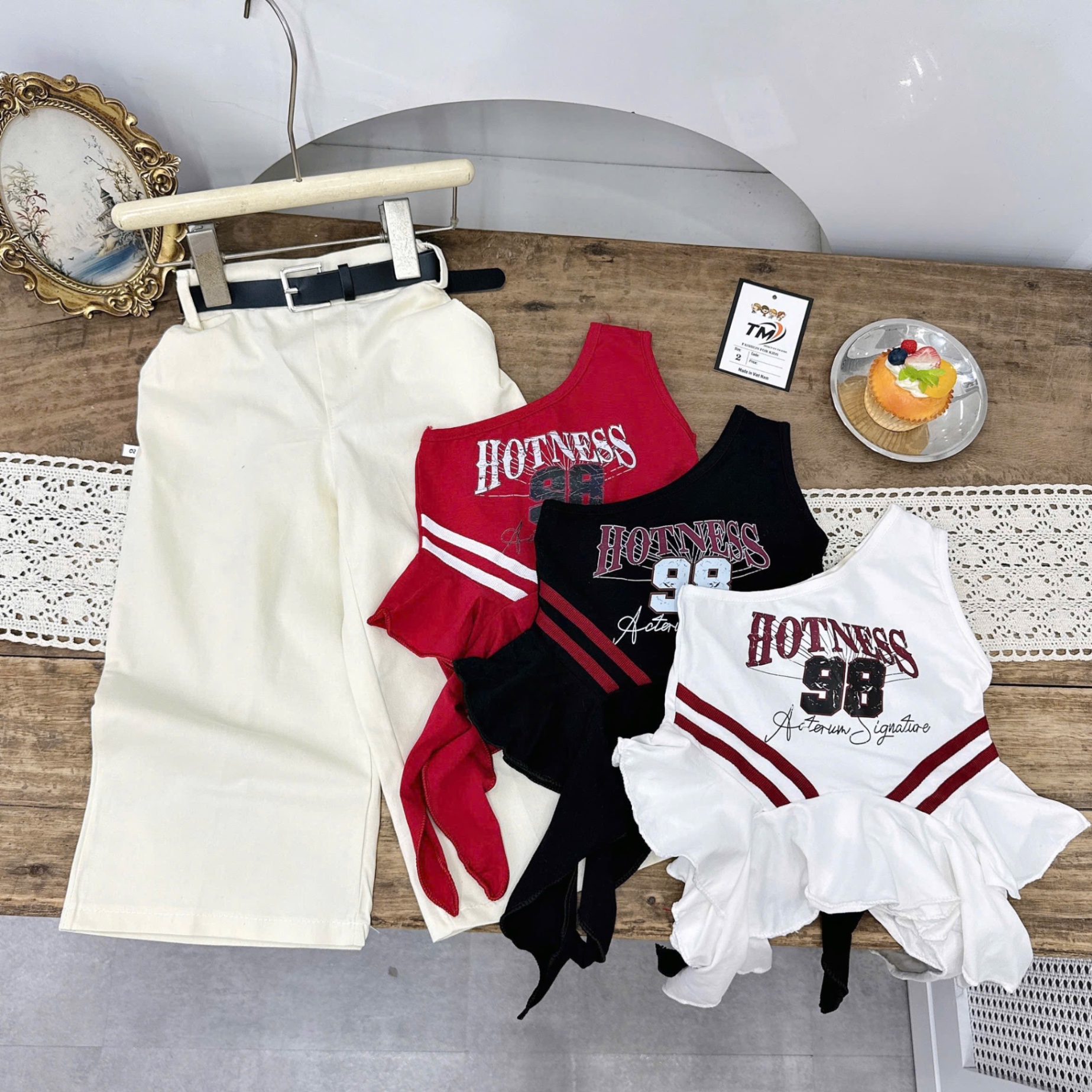 Sét áo hotness quần xuông kèm đai cho bé