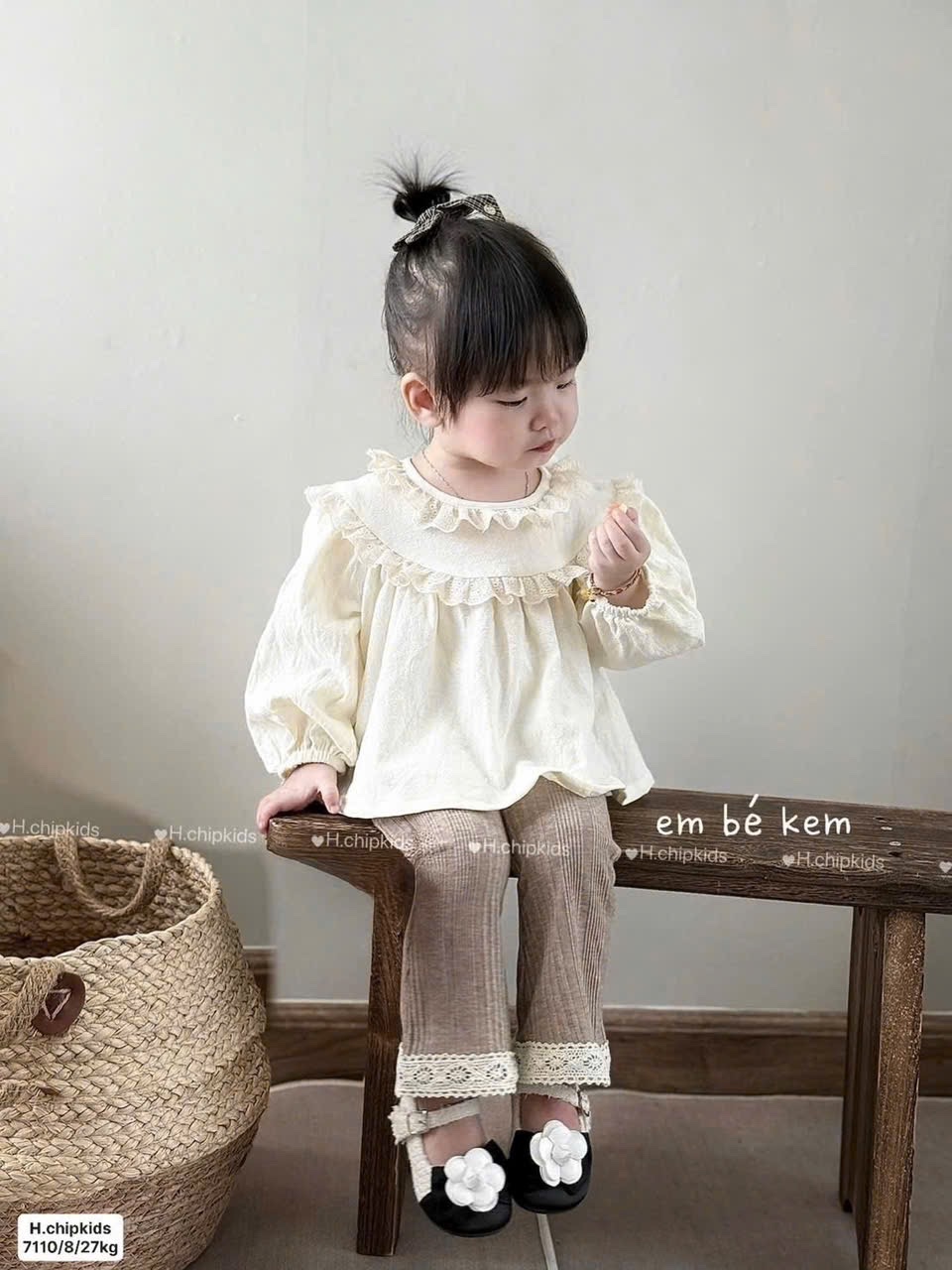 Sét áo babydoll quần nâu loe phối ren bé gái