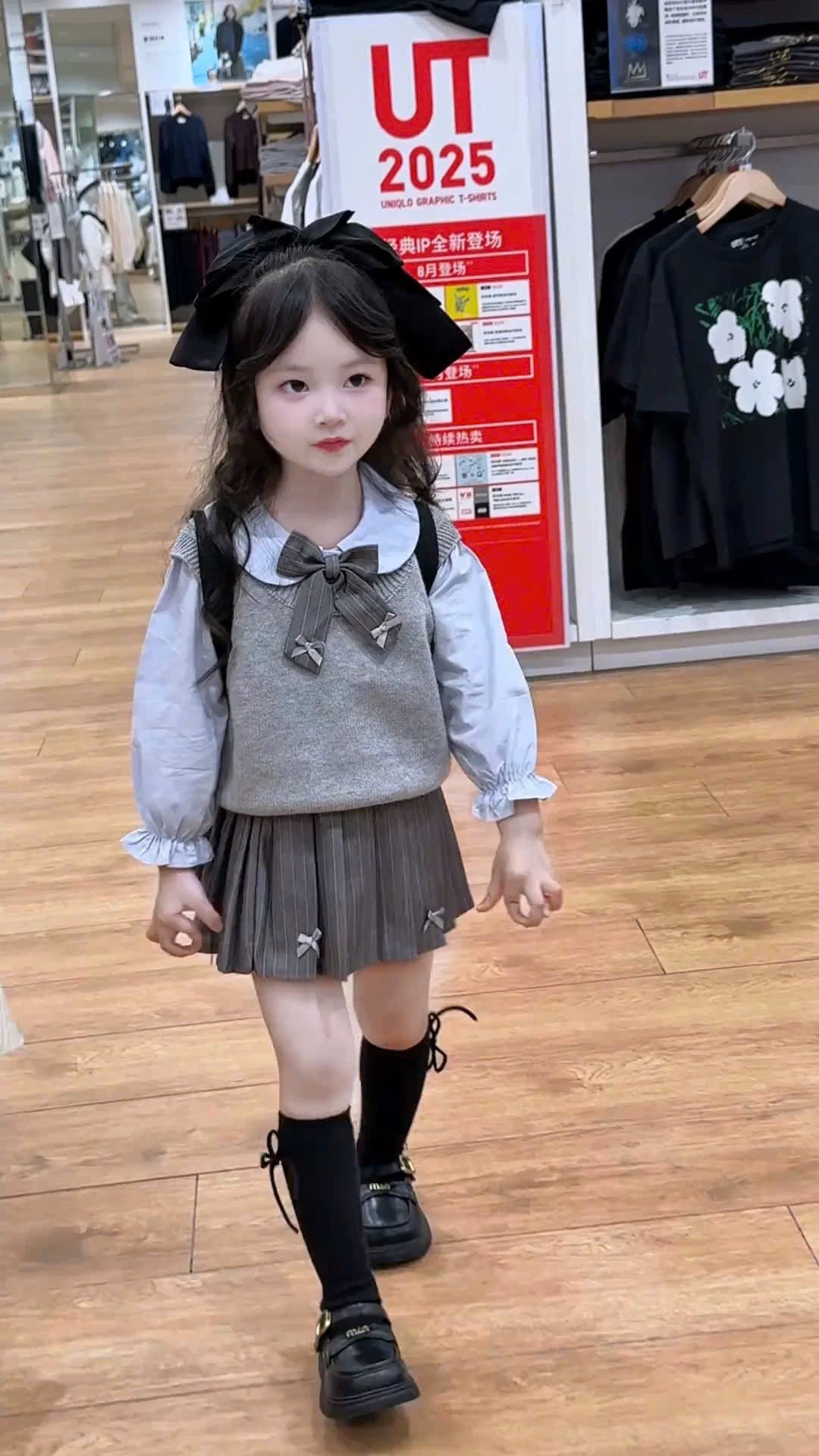 Sét 3 chi tiết áo cổ nơ cv ghi xếp ly bé gái