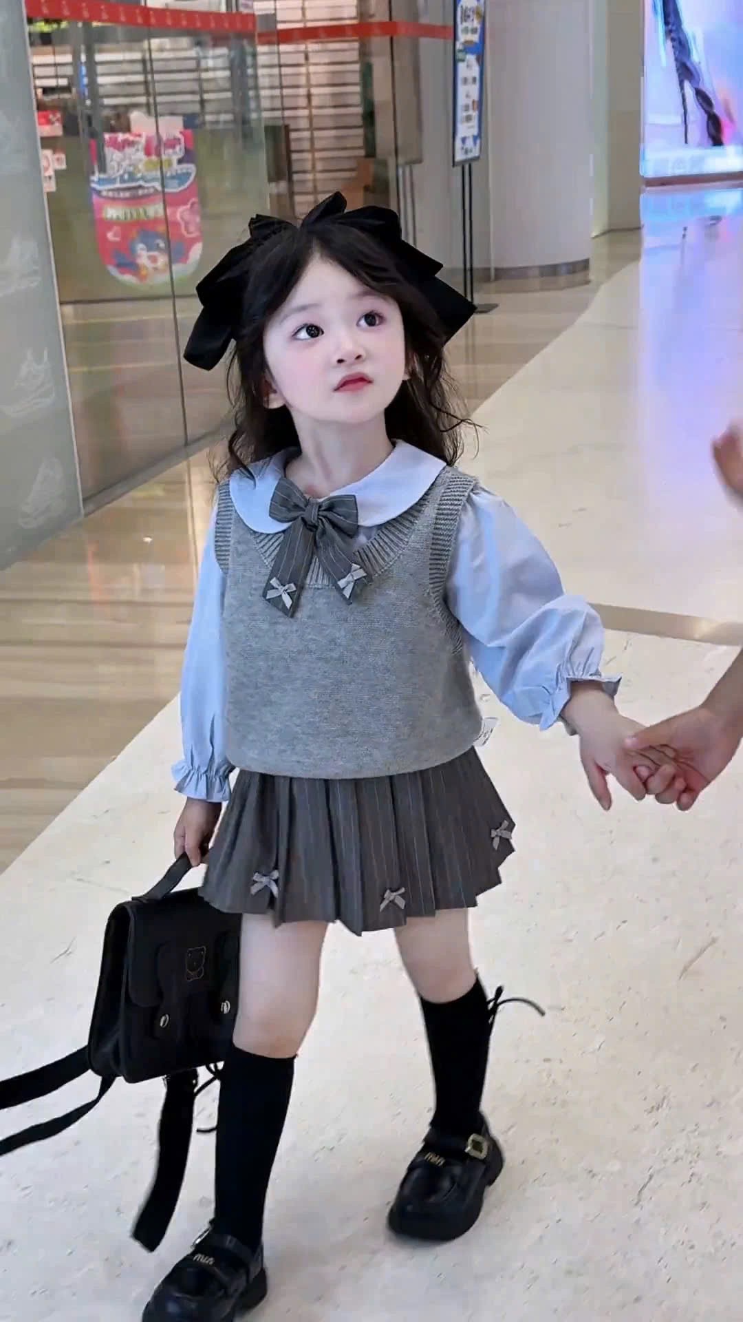 Sét 3 chi tiết áo cổ nơ cv ghi xếp ly bé gái