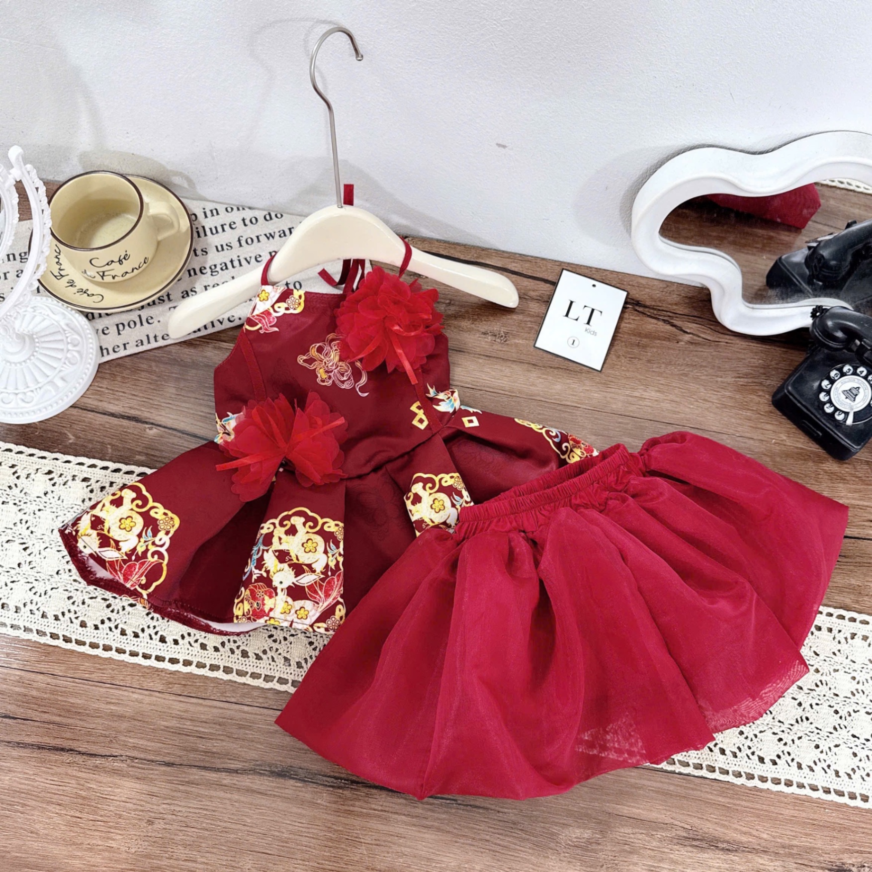 Sét áo yếm đính hoa cv bồng đỏ bé gái lt