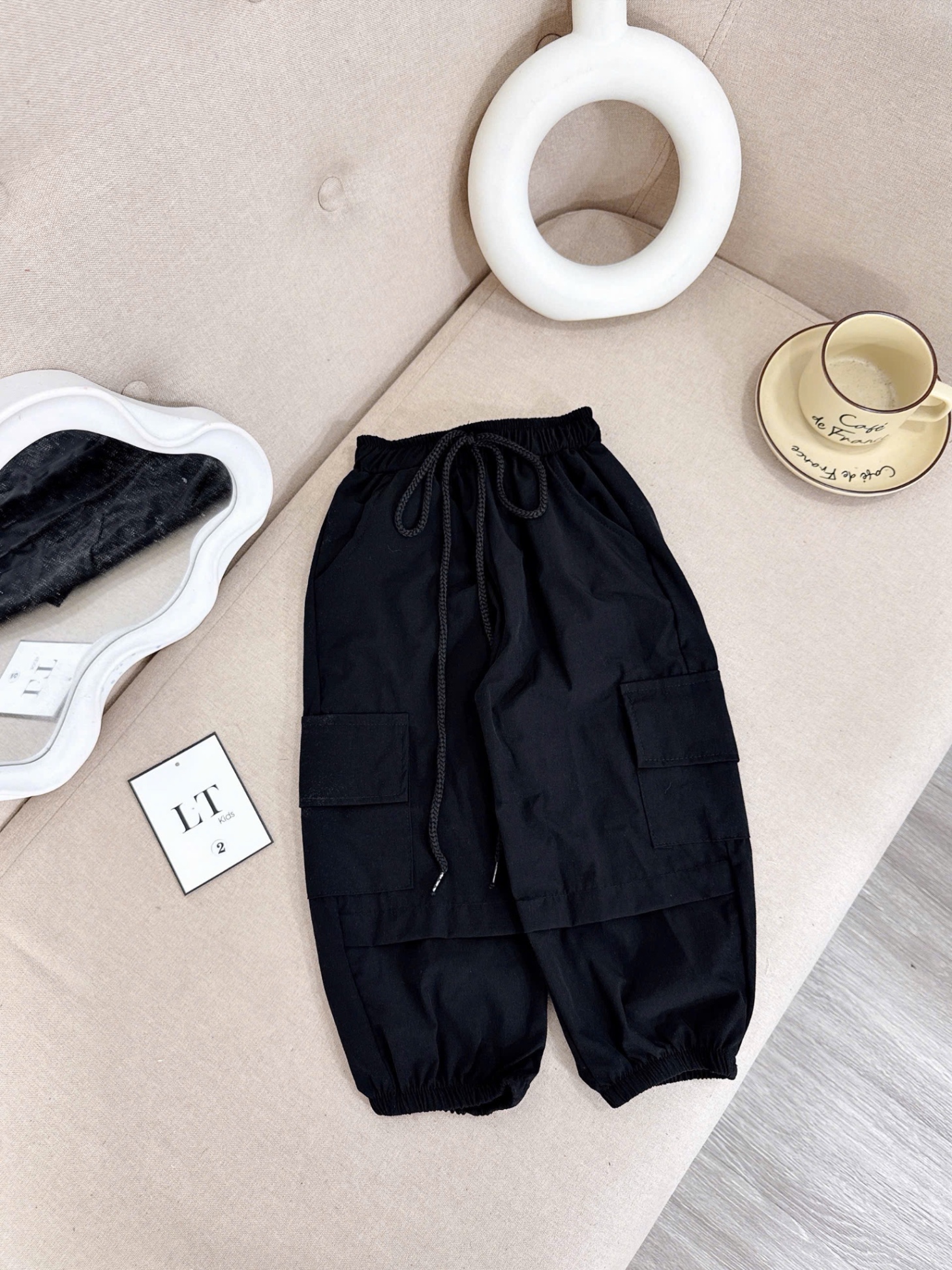 Quần gió boom túi hộp bé trai gái