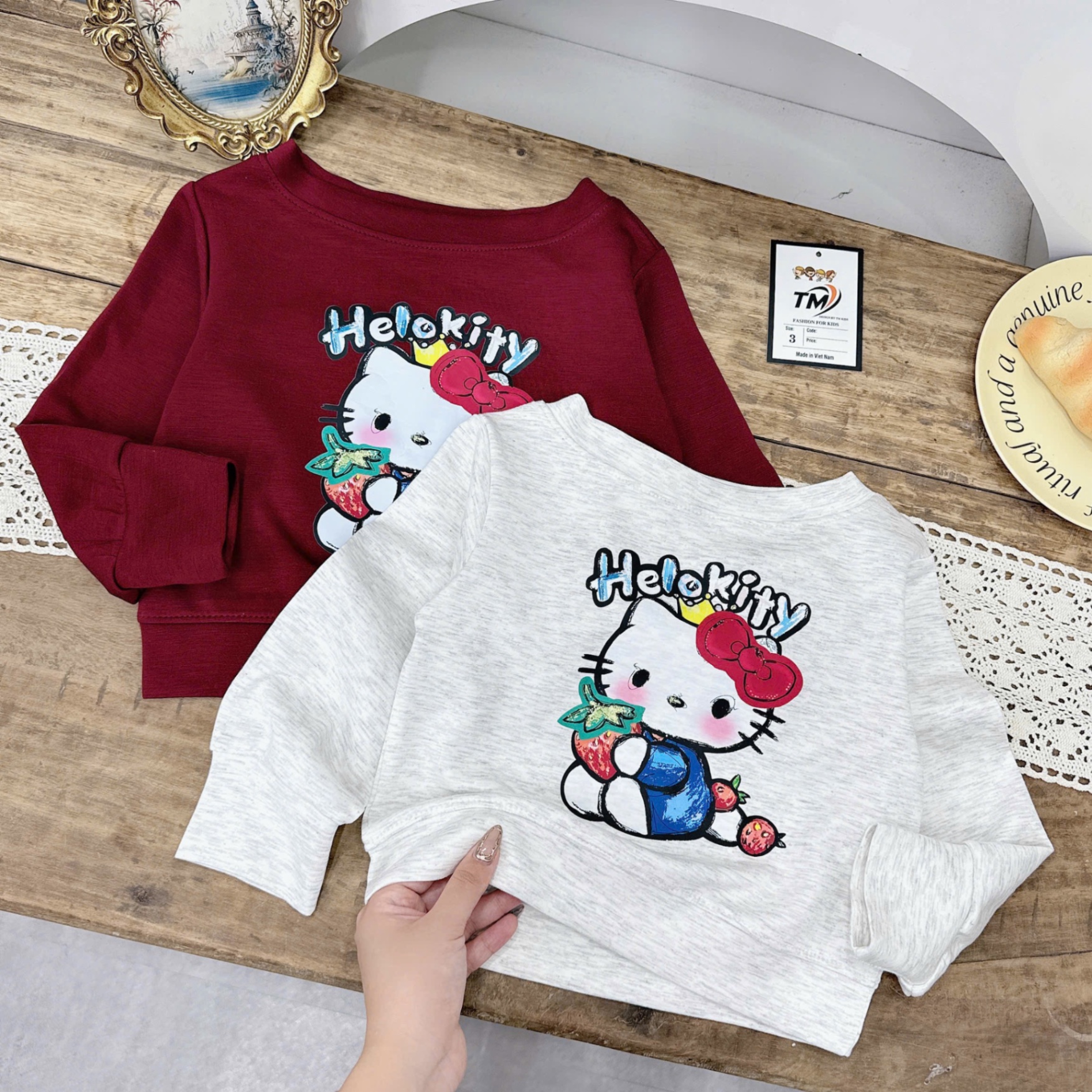 Sét bộ nỉ kitty quần sooc bé gái