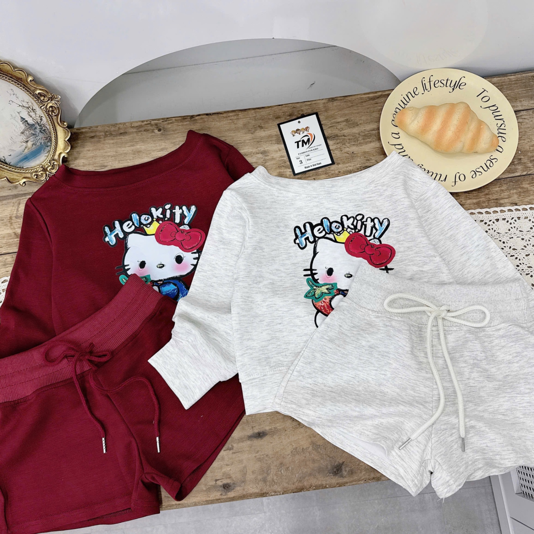 Sét bộ nỉ kitty quần sooc bé gái