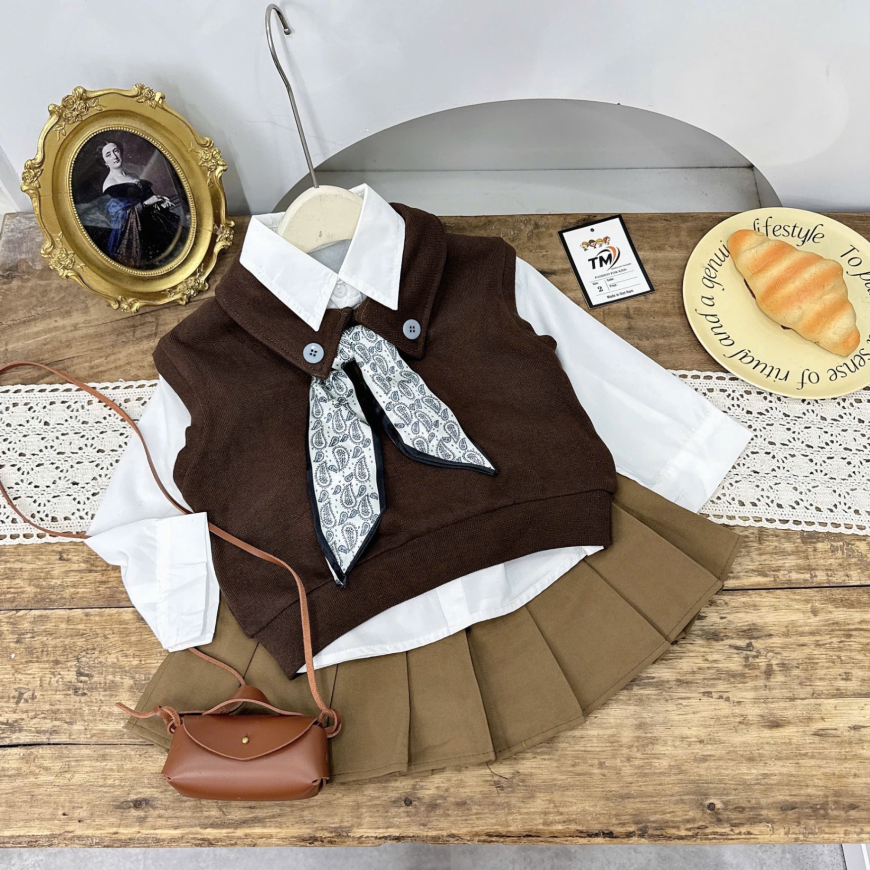 (Tm) Sét 3 chi tiết gile kèm khăn cv xếp ly bé gái