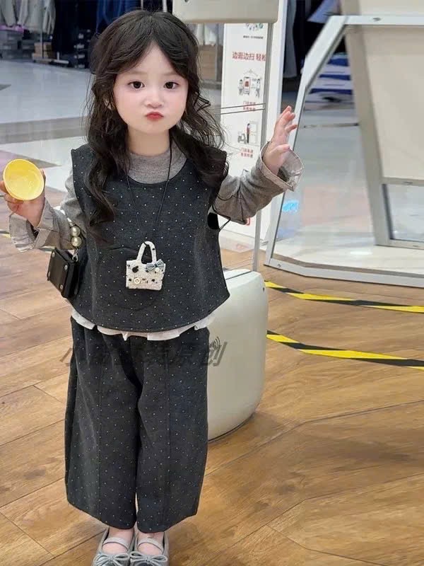 Sét 3 chi tiết ghi xám chấm bi bé gái