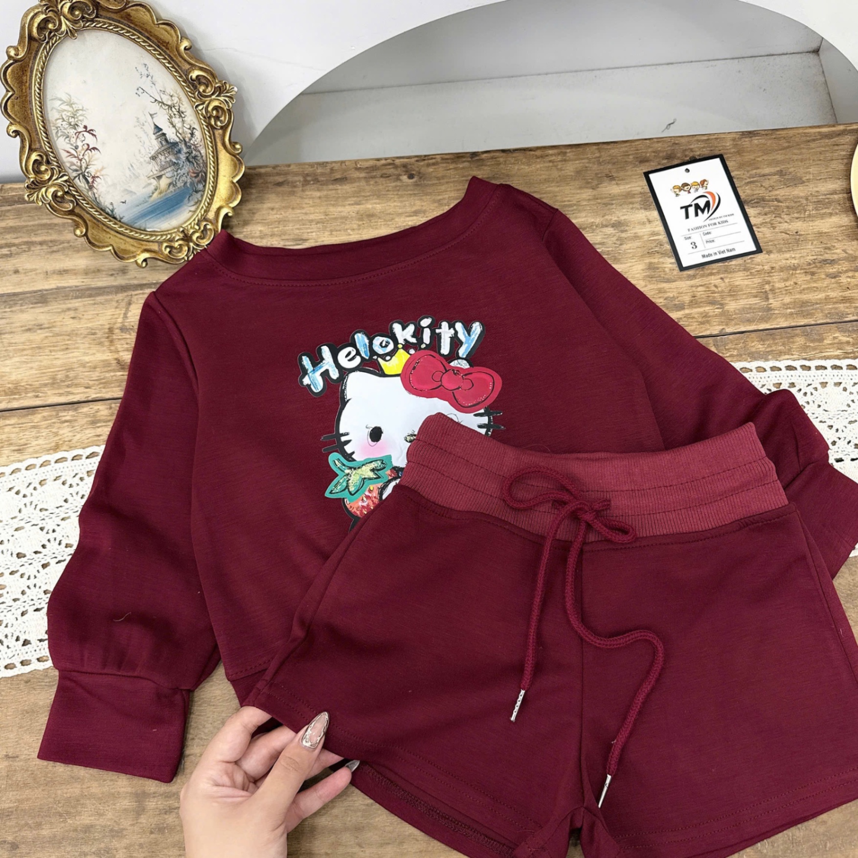 Sét bộ nỉ kitty quần sooc bé gái