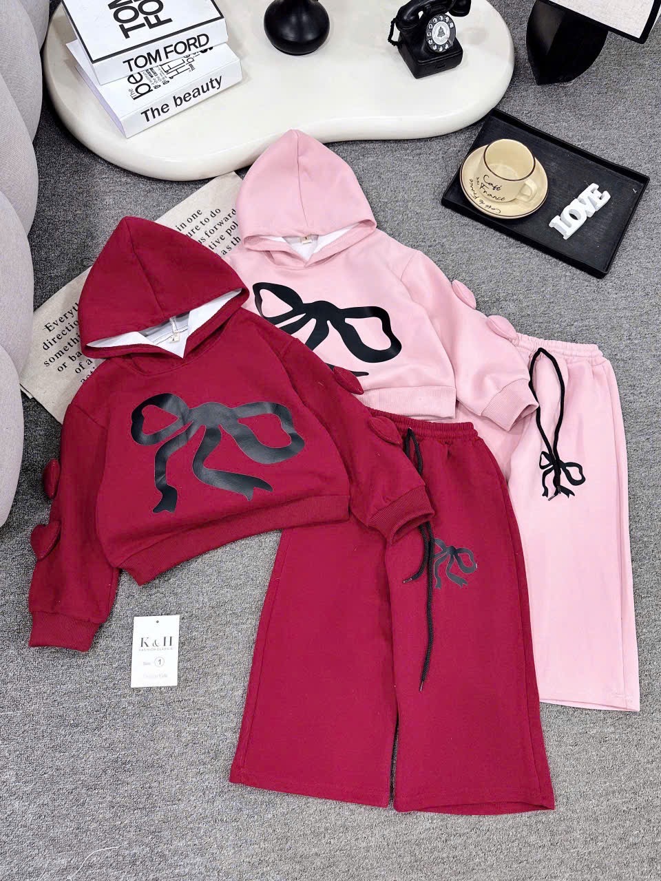 Sét bộ nỉ hình nơ áo mũ liền quần xuông bé gái