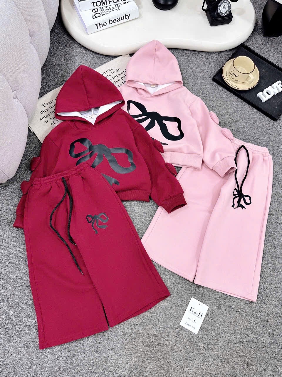 Sét bộ nỉ hình nơ áo mũ liền quần xuông bé gái