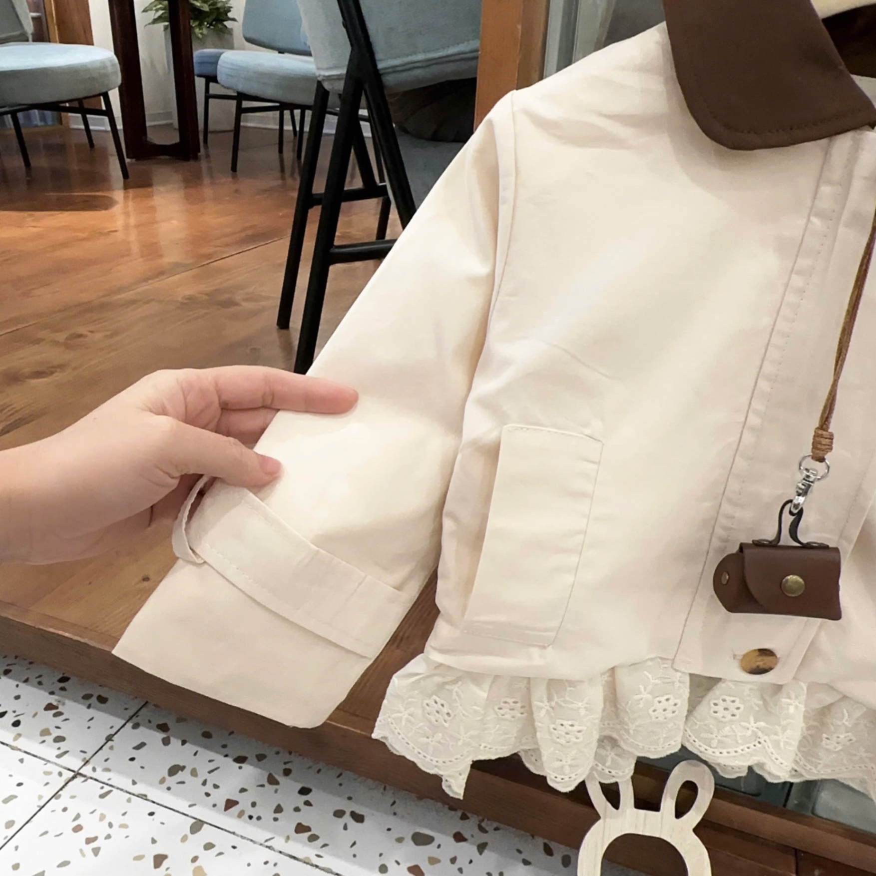 Sét áo khoác kaki phối ren quần legging sn bé gái